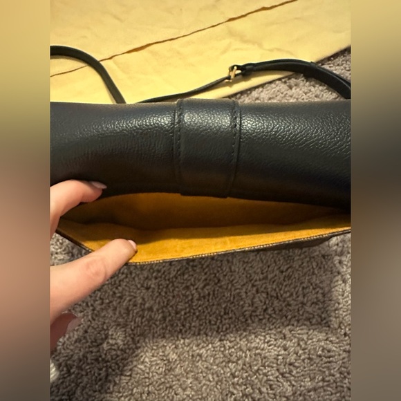 Louis Vuitton Damier Ebene Clapton Crossbody Bag - Picture 9 of 12